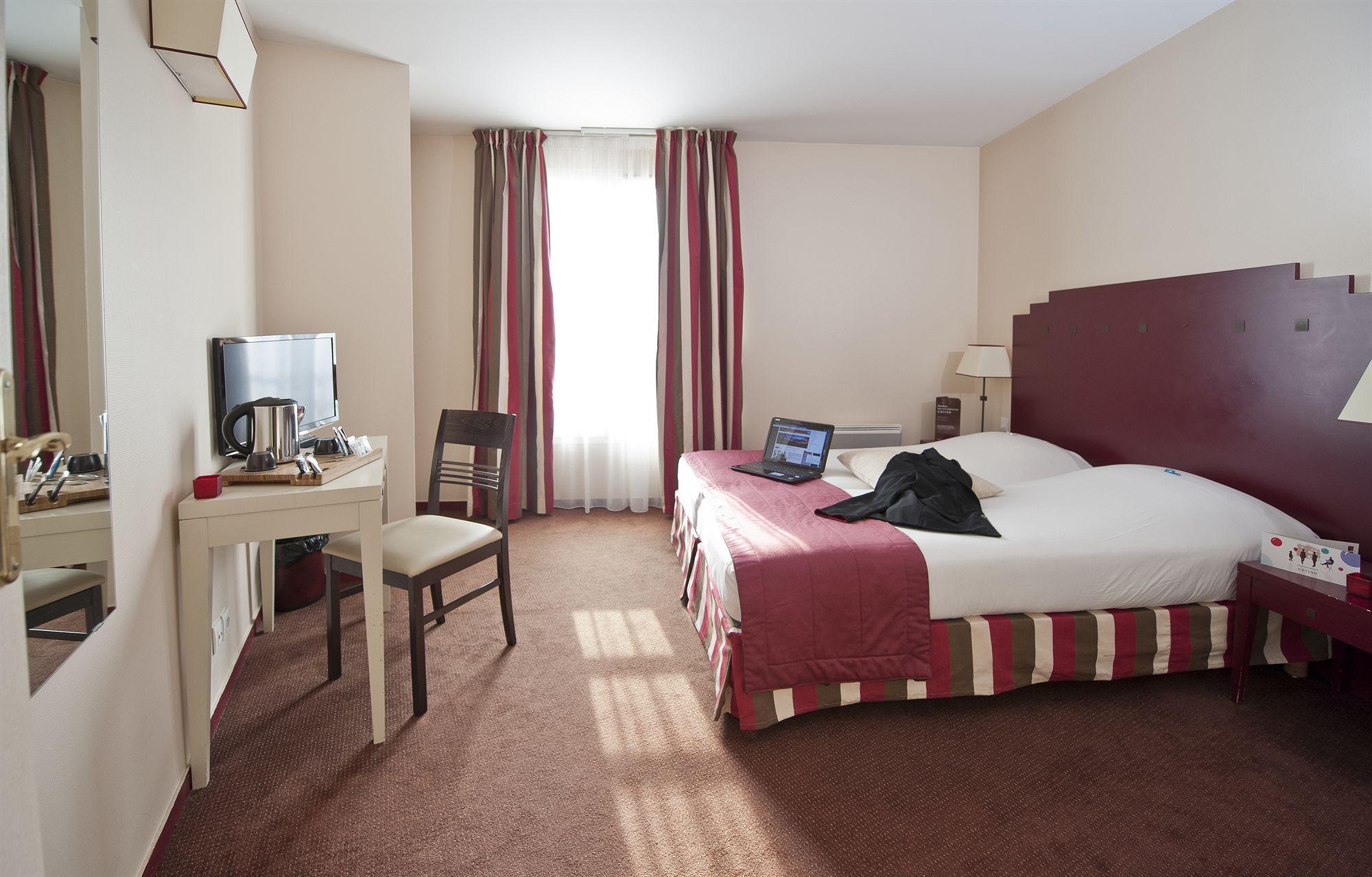 Hotel Cerise シャトゥー エクステリア 写真